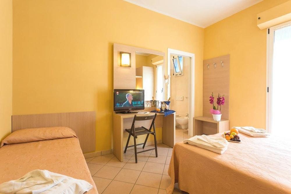 Hotel Originale By Alehotels ริมินี ภายนอก รูปภาพ