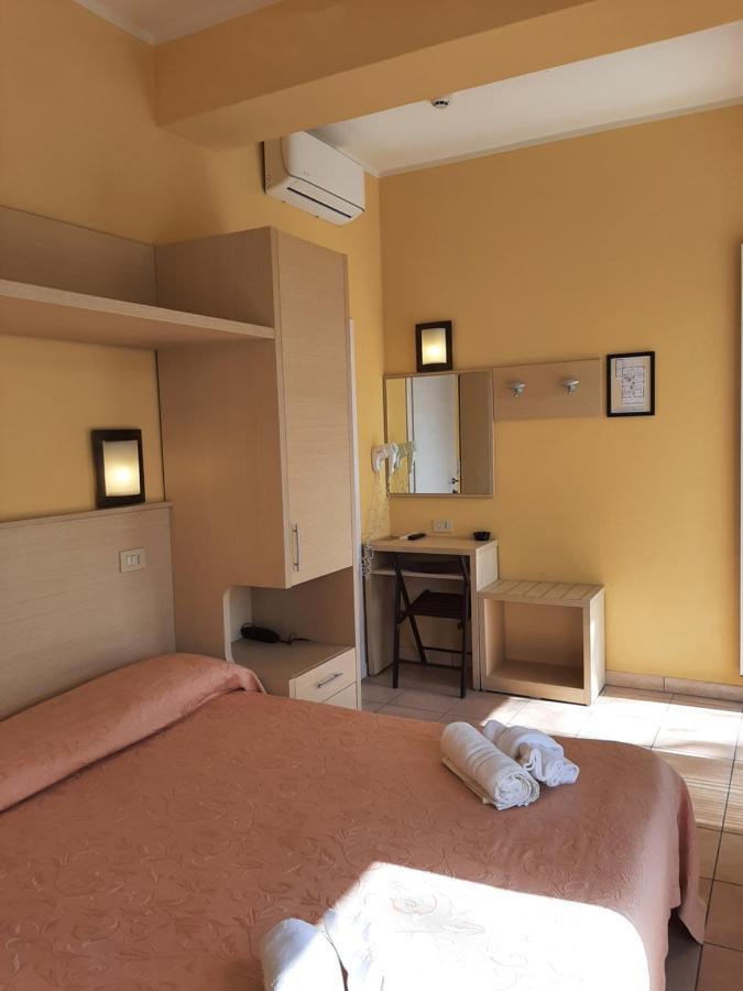 Hotel Originale By Alehotels ริมินี ภายนอก รูปภาพ