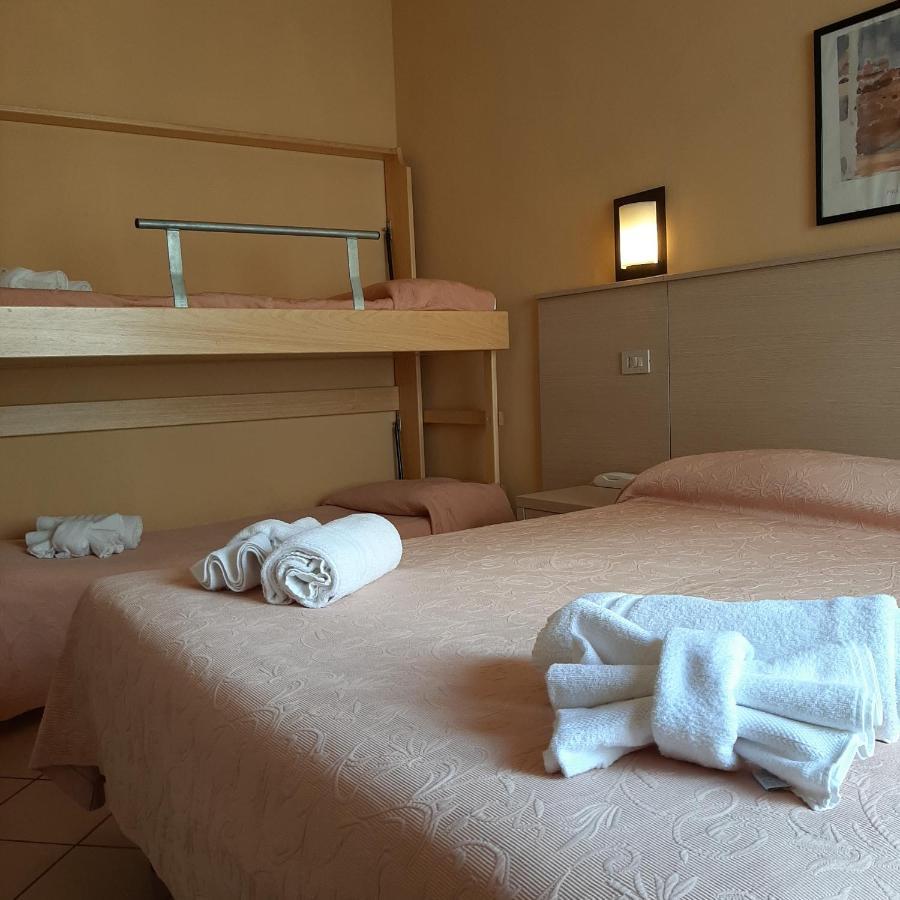 Hotel Originale By Alehotels ริมินี ภายนอก รูปภาพ